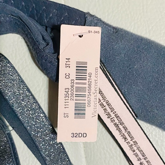 DREAM ANGELS Victoria’s Secret
Lightly Lined Lace Trim Demi Bra; Never Worn! - Picture 4 of 6